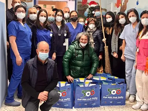 Reggio, sorrisi triplicati per le seconda edizione della Befana in 500 promossa dal Fiat500 Club Italia