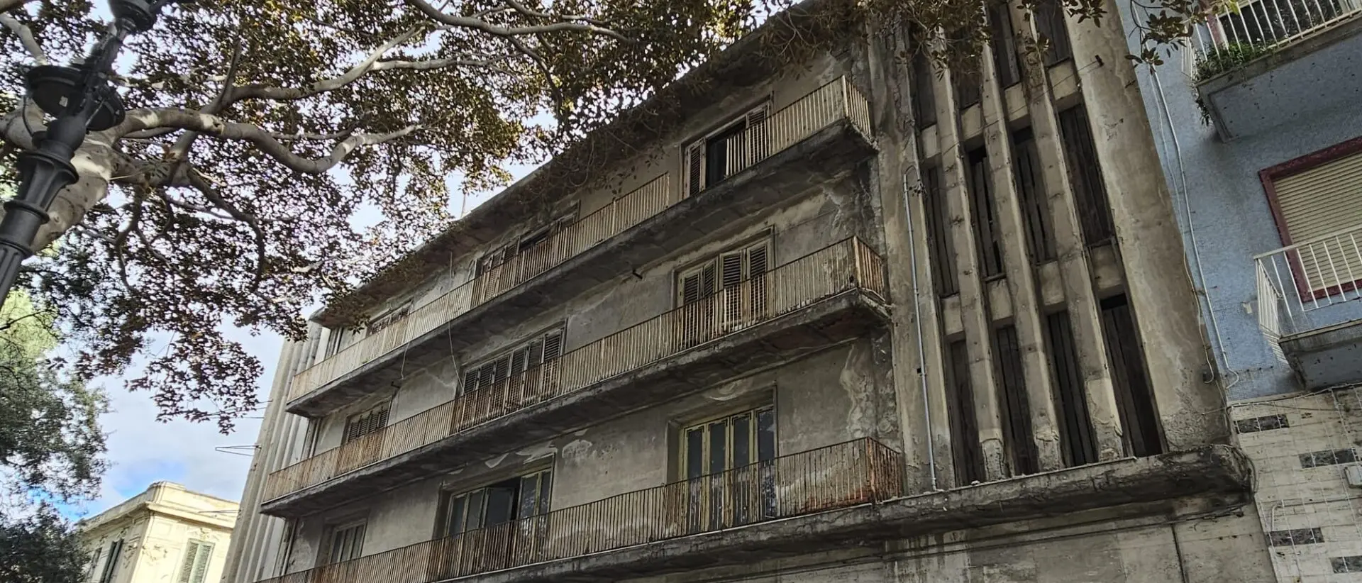 Reggio, avviati i lavori per la riqualificazione dell'ex Super Cinema Orchidea sul Lungomare