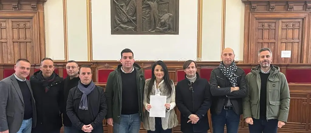 Caos al Comune di Reggio: il cdx e le opposizioni: «Solleciteremo il supporto di 4 colleghi che abbiano a cuore le sorti della città»