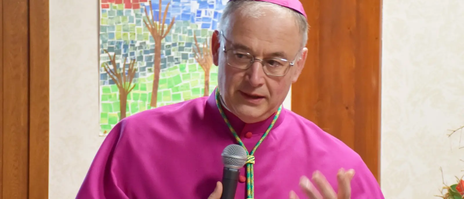 Aggressione al parroco, il Vescovo domenica sarà a Varapodio: «Opportuno dare un segnale chiaro e di comunione»