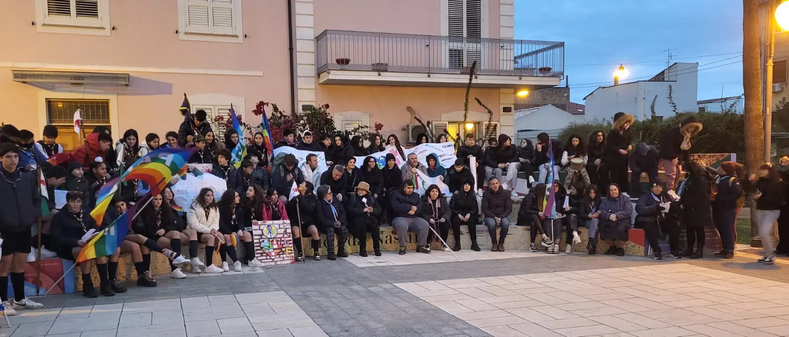 Locri, cittadini e associazioni in piazza contro la guerra