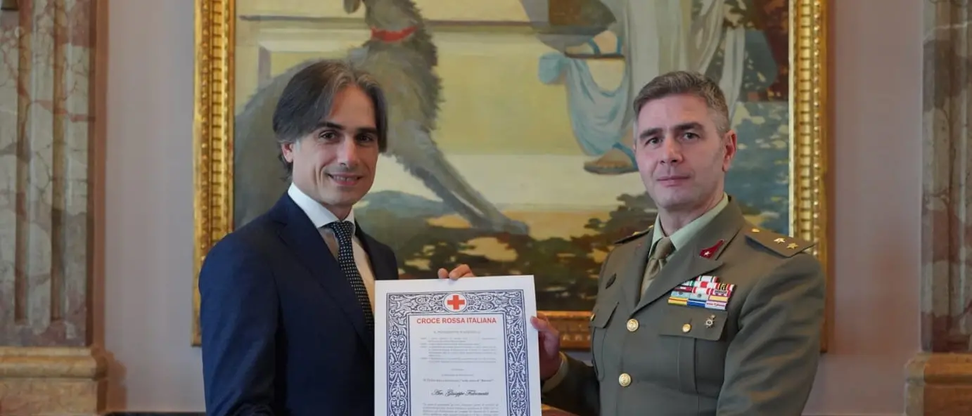 Ricevuto a Palazzo Alvaro il Comandante del Corpo militare volontario della Croce Rossa Italiana