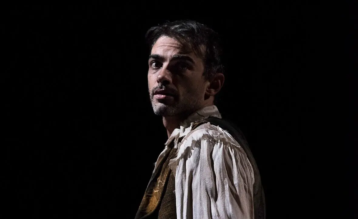 Primo Reggiani arriva a Caulonia con “Caravaggio, il maledetto”