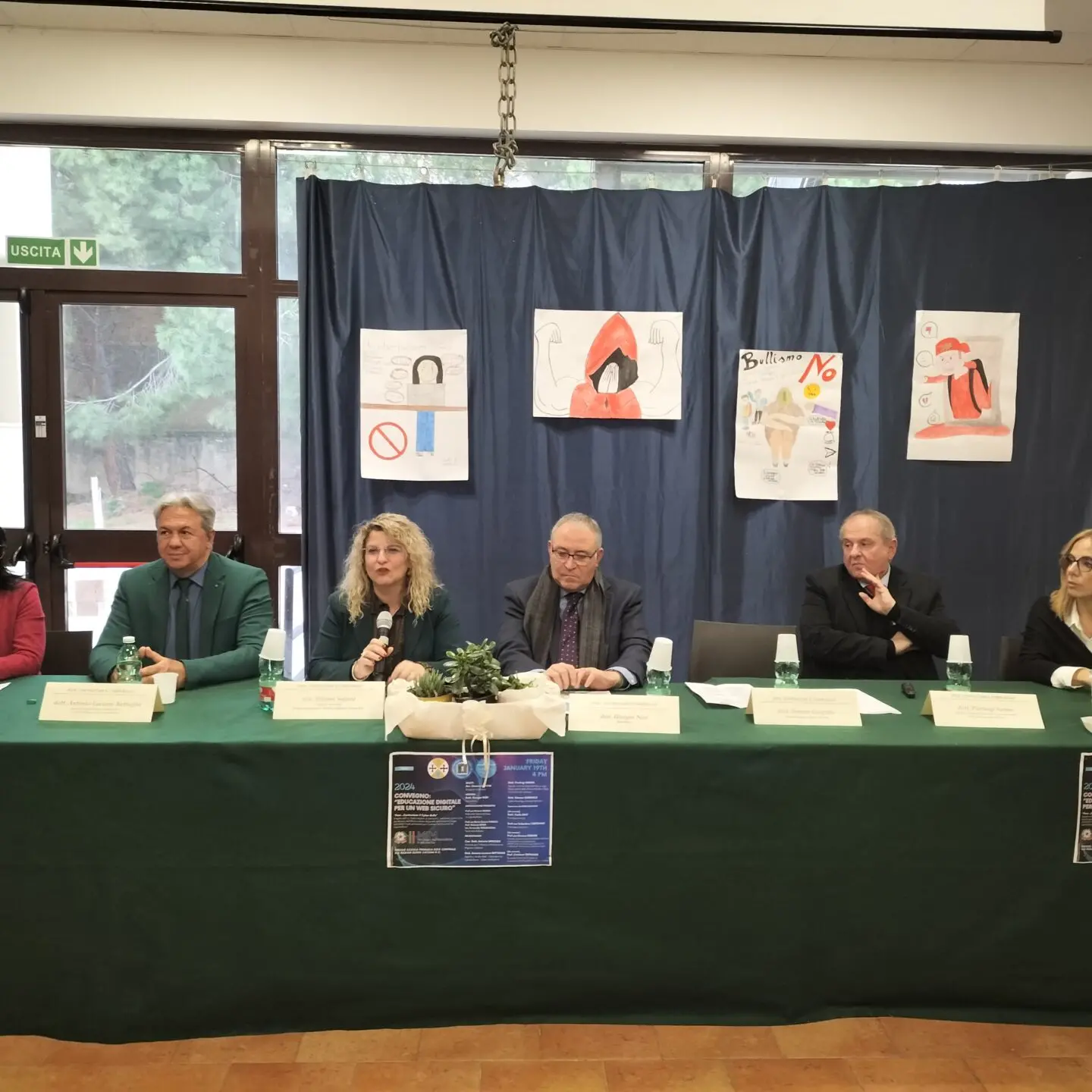 A Catona convegno \"Educazione digitale per un web sicuro, Peer.... Contrastare il Cyber - Bullo\"