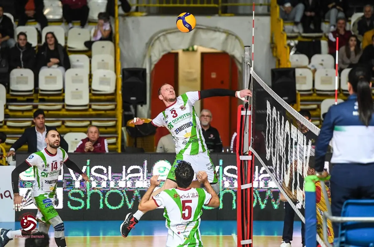 Domotek Volley Reggio Calabria 29 e 30 marzo a Campobasso per le Final Four della Coppa Italia di Serie B