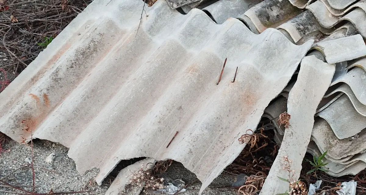 Nel Vibonese centinaia di morti per l’amianto in trent’anni: cifre sottostimate perché molti sono andati al Nord per curarsi\n