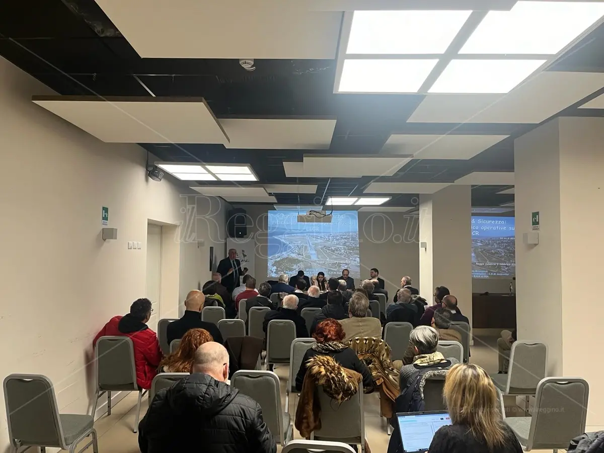 Aeroporto Reggio, ancora senza risposta l’interrogazione dei Cinque stelle: e se Ryanair ci privasse di Ita? - VIDEO