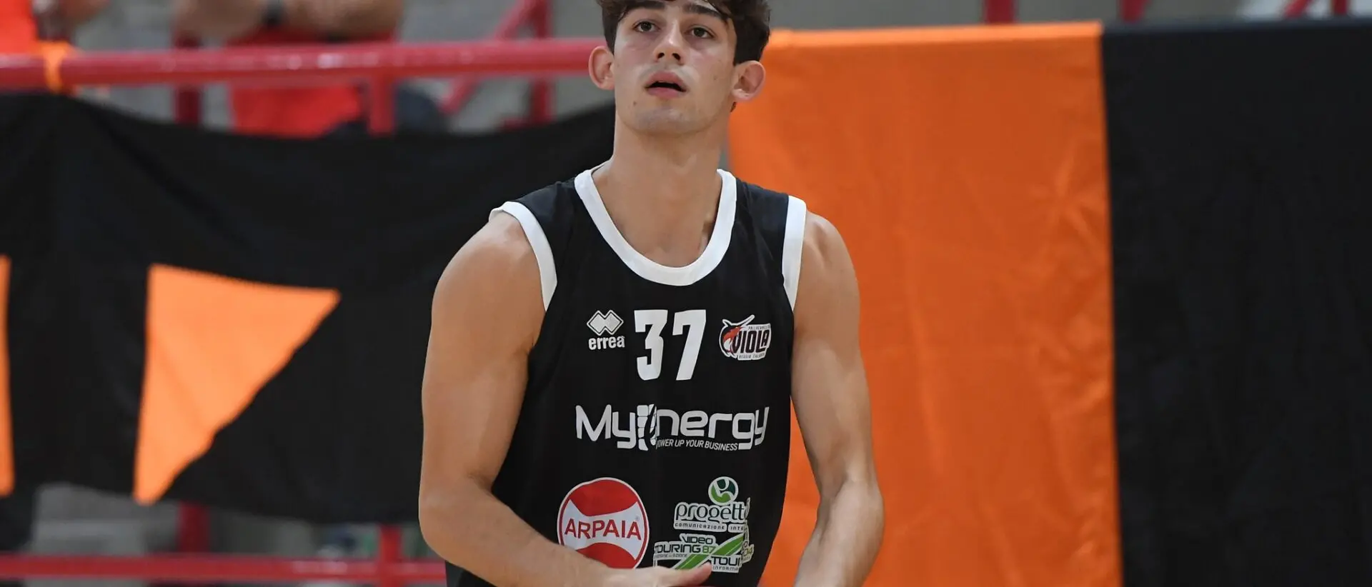 Viola, Russo: «Reggio è la mia città, vedere il Palacalafiore con così tanta gente mi riempie d’orgoglio»