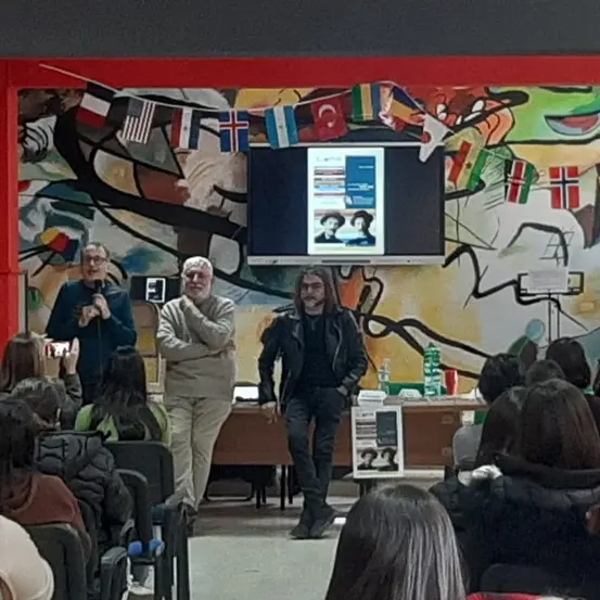 Palmi, Enrico Terrinoni racconta l’amicizia geniale tra Svevo e Joyce agli studenti del liceo Alvaro