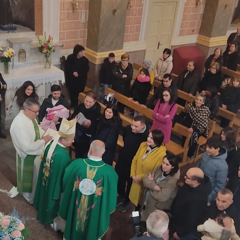 Reggio, l'arcivescovo Morrone in visita a Mosorrofa