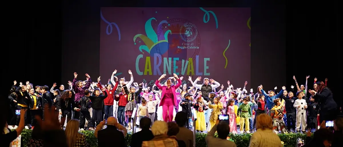 Reggio, maschere e colori al teatro Cilea per il Gran Galà di Carnevale
