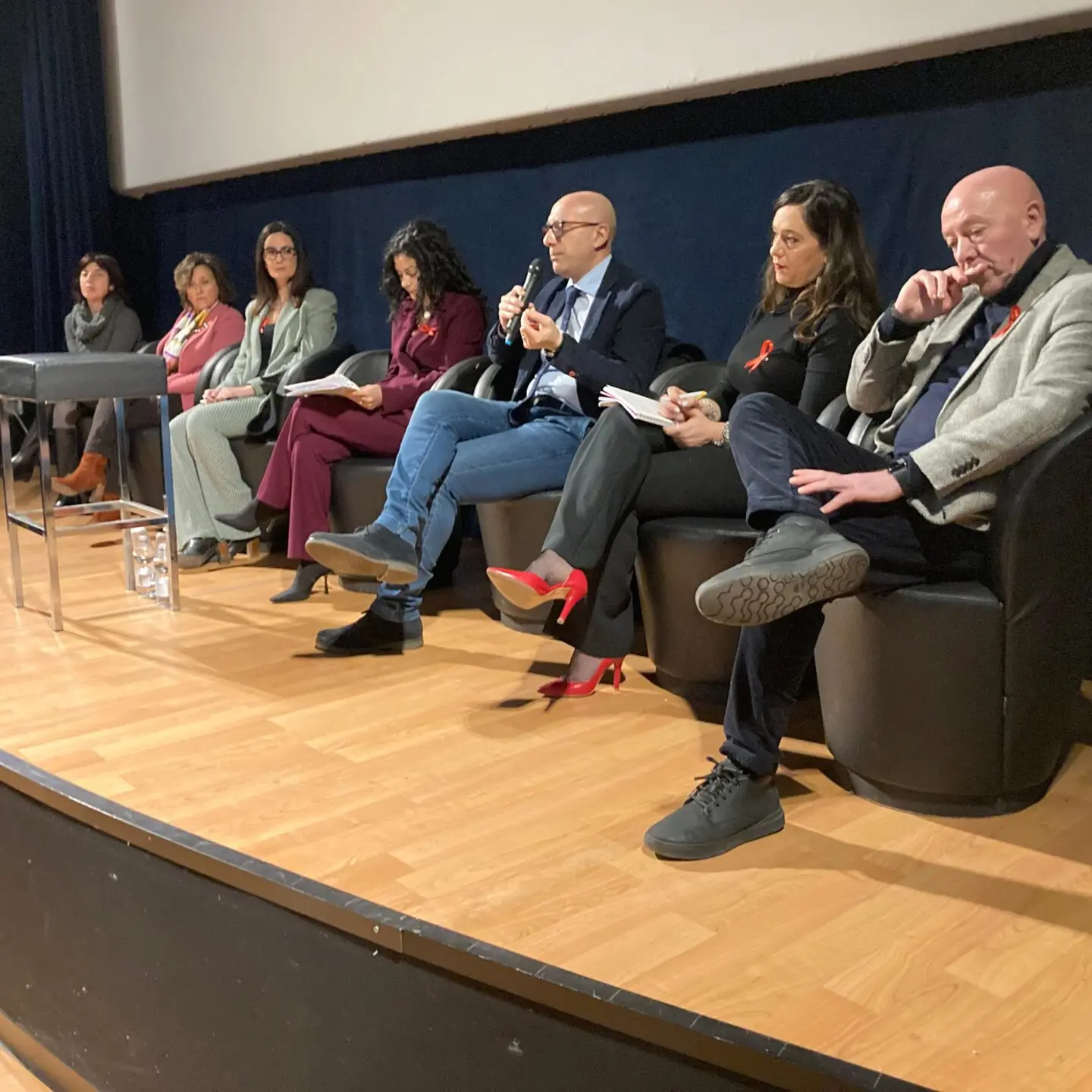 Locri, gli studenti del liceo classico a confronto sull’altra faccia dell’amore