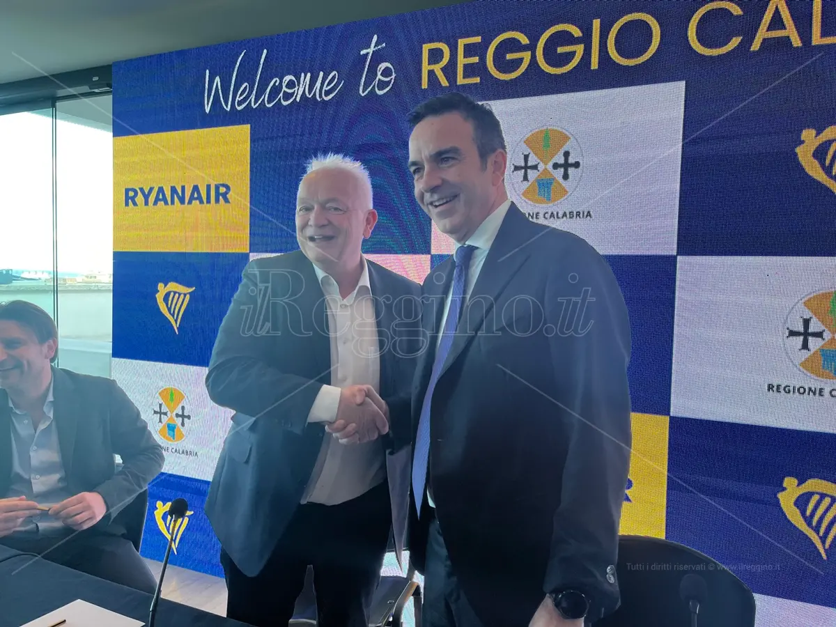 Dall'1 agosto niente più addizionale municipale sui voli in Calabria. Ryanair esulta