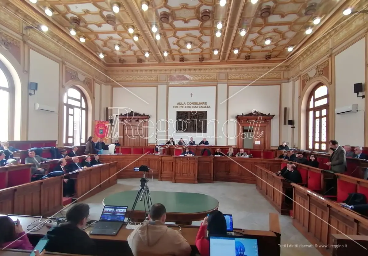 Il Consiglio comunale aperto sul Ponte si terrà domani nell'aula \"Battaglia\" di Palazzo San Giorgio