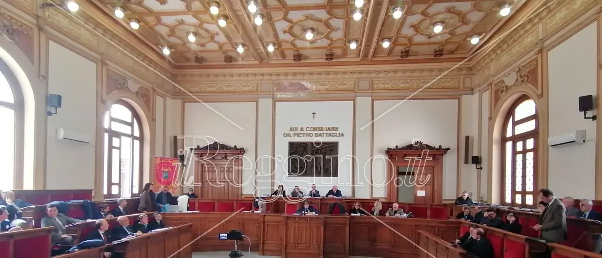 Il Consiglio comunale aperto sul Ponte si terrà domani nell'aula \"Battaglia\" di Palazzo San Giorgio