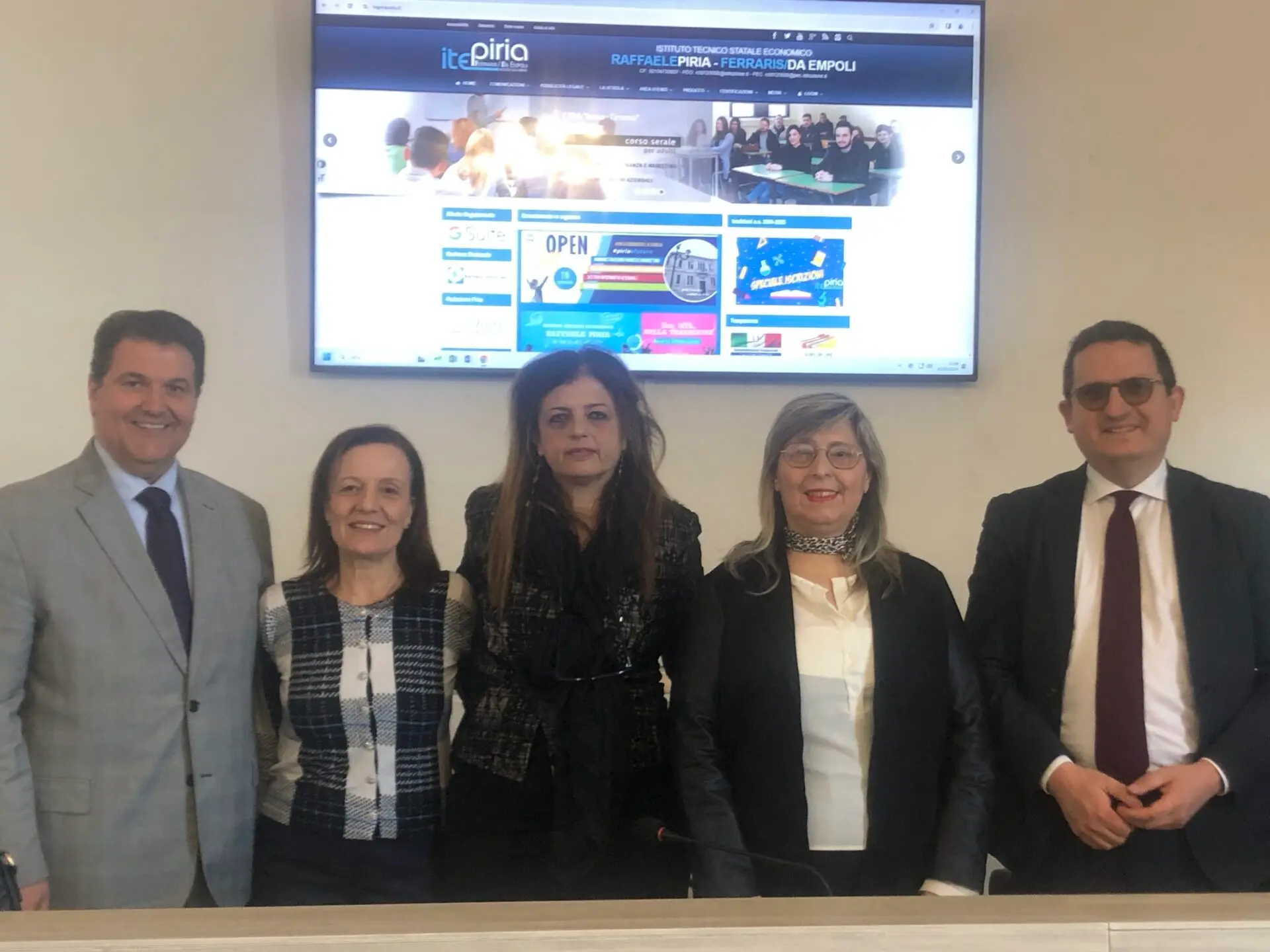 Convegno sull'Intelligenza Artificiale al Piria- Ferraris/Da Empoli di Reggio Calabria