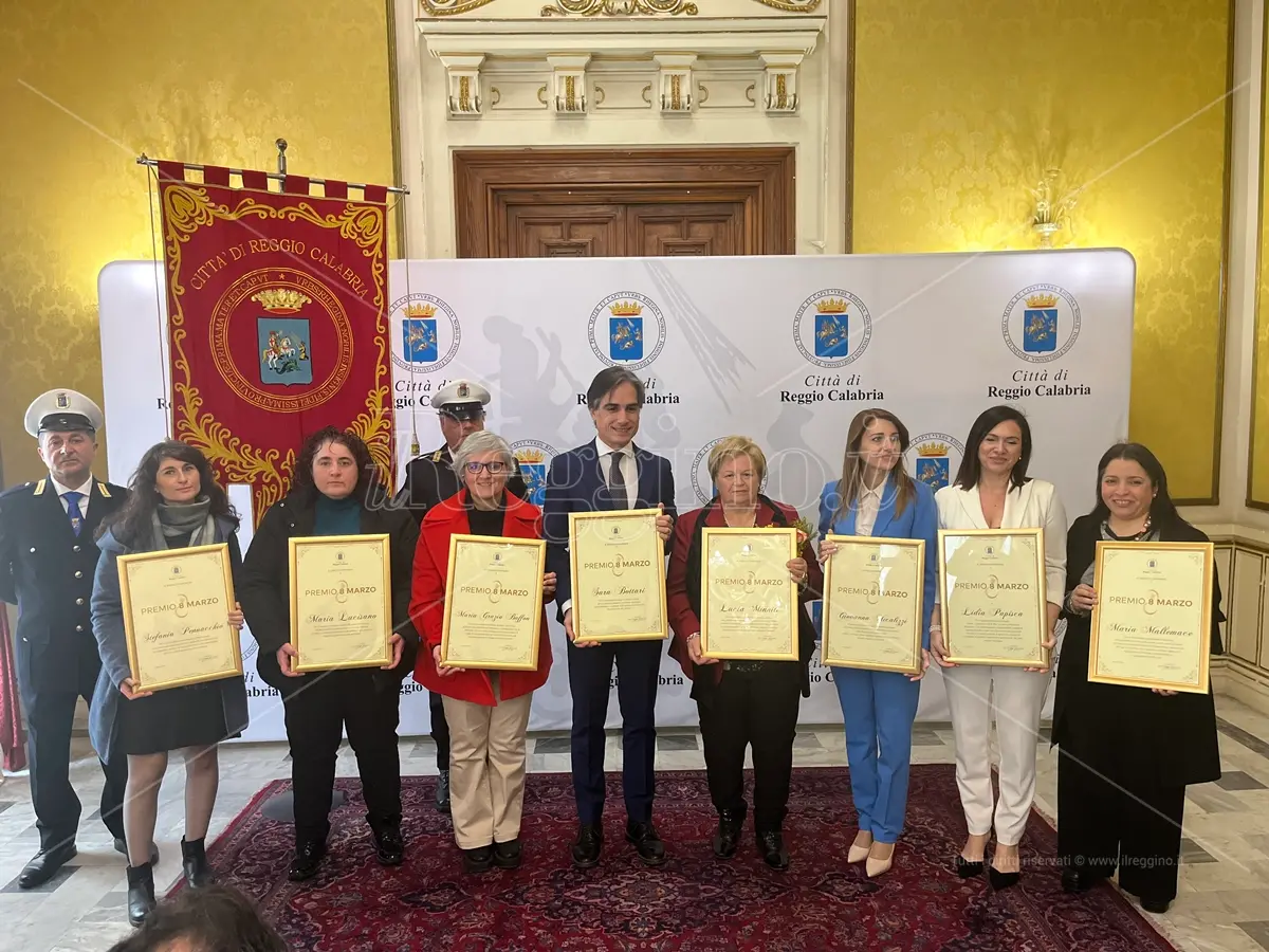 Premio Otto Marzo, il Comune di Reggio celebra otto donne distintesi per impegno e dedizione al territorio - FOTO
