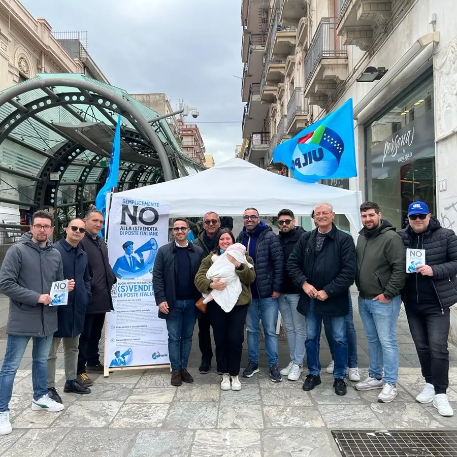 Reggio, Uil Poste in piazza contro la privatizzazione