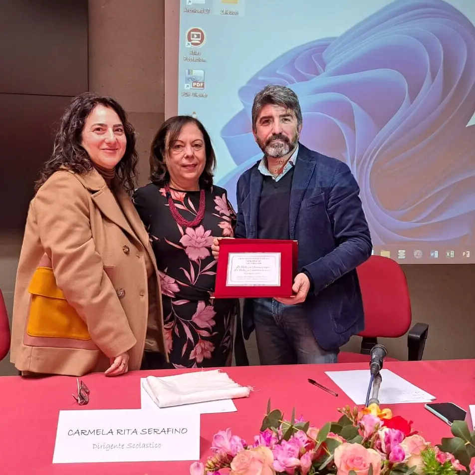 Locri, al liceo Zaleuco lezione di “forma e bellezza” con l’architetto Paolo Albano