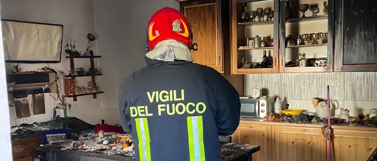 Fuga di gas in abitazione a Caulonia, morta l'anziana rimasta ferita