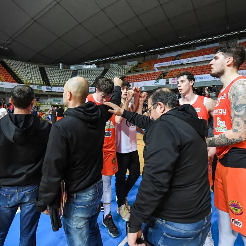 Viola, PalaCalafiore squalificato per 4 giornate. Falcomatà: «Sanzione abnorme e iniqua»