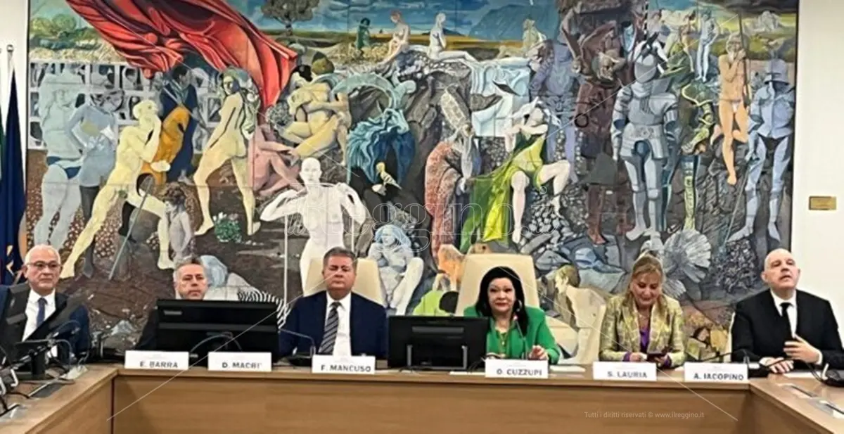 Lavoro, a Reggio nel 2022 solo il 40% di donne occupate nella fascia 35-49 anni. Ed è il dato più alto - VIDEO