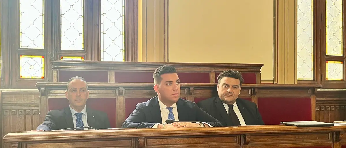 Reggio, Forza Italia: «Caos scuole, adesso è troppo»