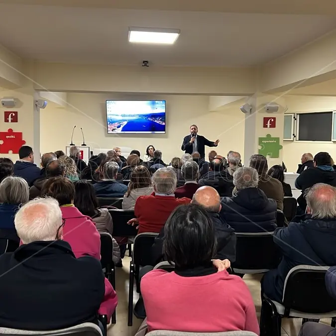 Ponte sullo stretto, Pd ai ferri corti col sindaco Caminiti: «Lasci libertà di scelta ai suoi assessori»