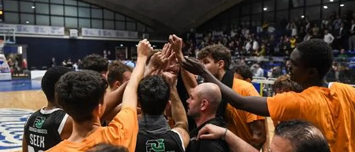 Viola, ridotta la squalifica. Falcomatà: «Sentenza rimane ingiusta, ma non fermeranno stagione straordinaria neroarancio»