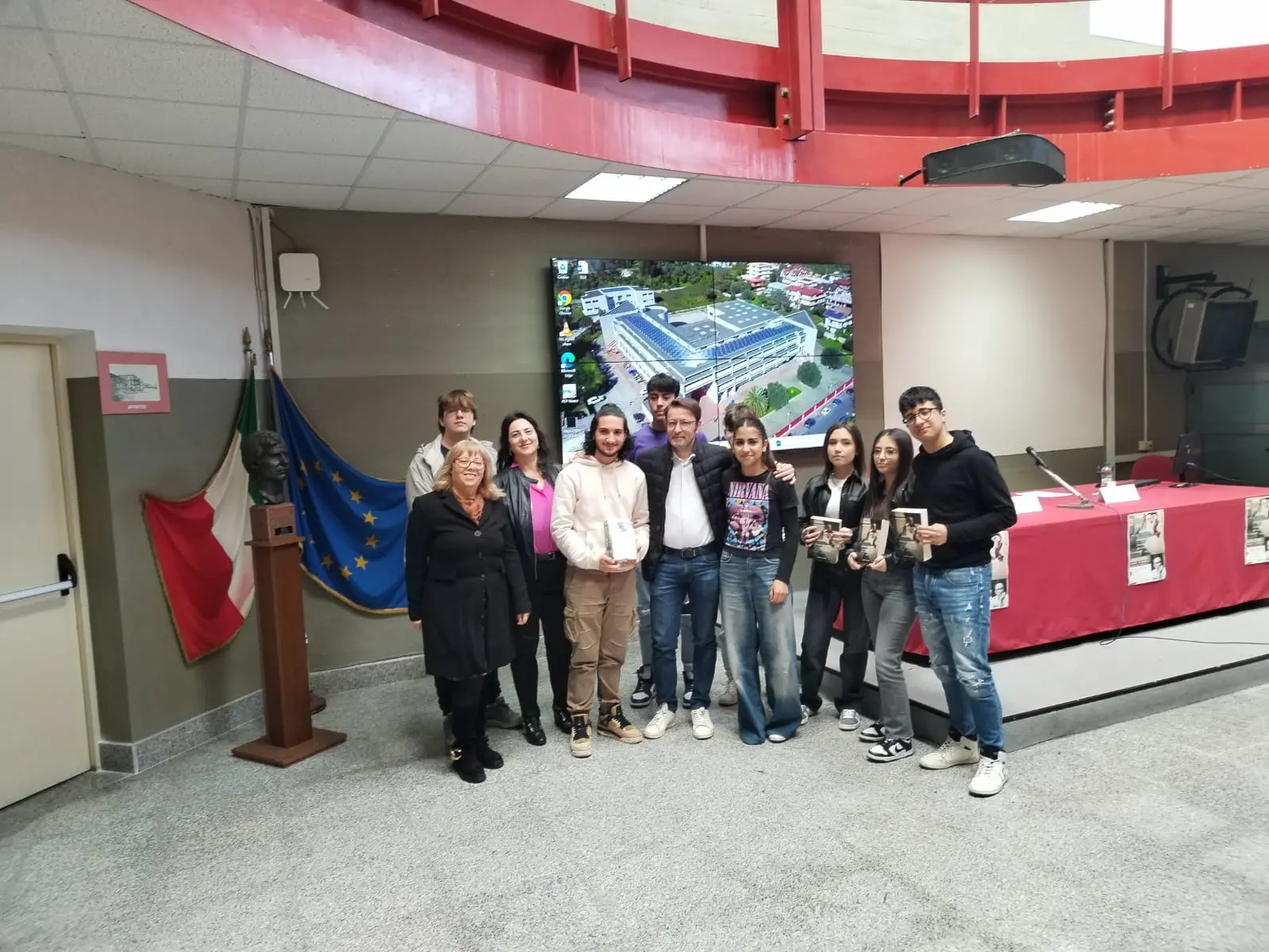 Locri, al liceo Zaleuco un incontro con lo scrittore Giovanni di Marco