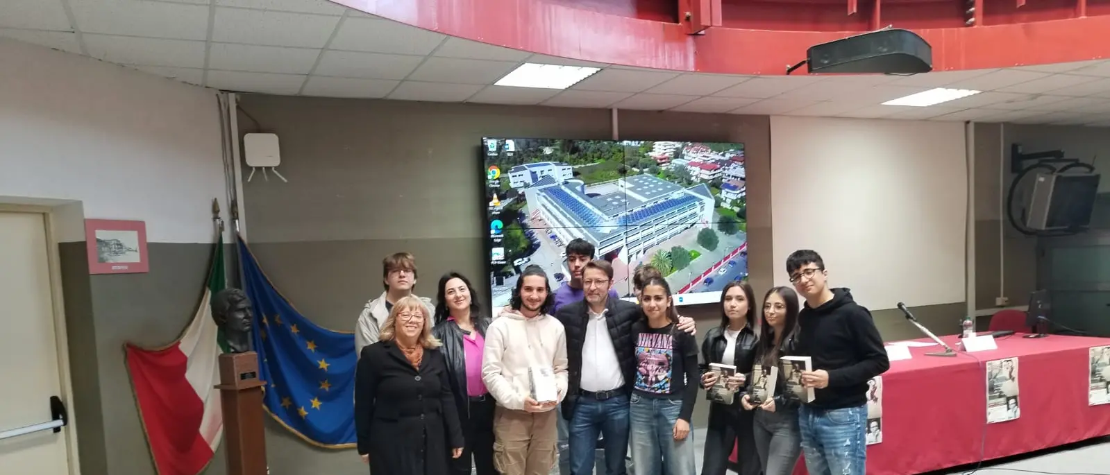 Locri, al liceo Zaleuco un incontro con lo scrittore Giovanni di Marco