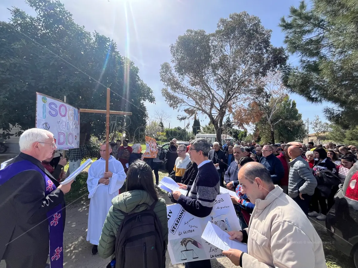 Reggio, a Villa Gullì in preghiera per condividere le fragilità e la speranza della Resurrezione - FOTO e VIDEO