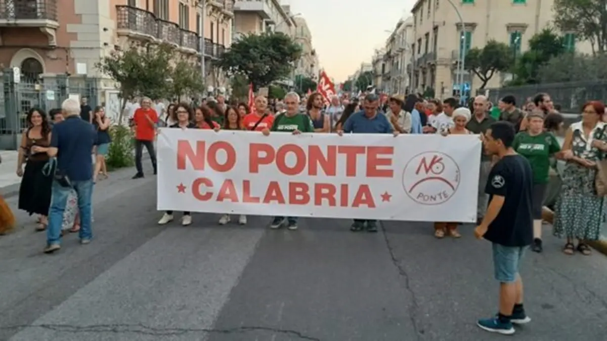 Villa, Rete no ponte: «Domani l'incontro per costruire un percorso di resistenza civile»