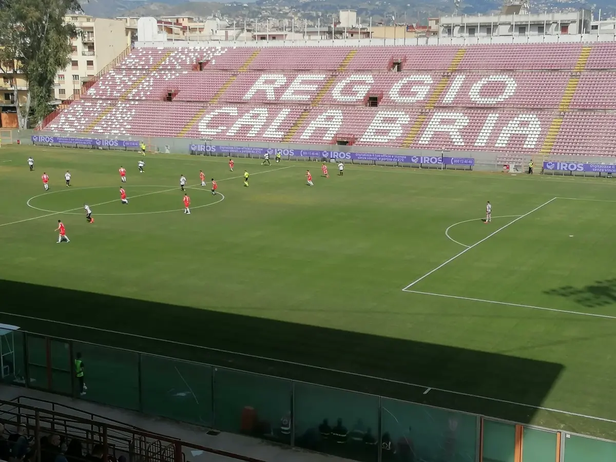 Lfa Reggio Calabria-Canicattì: cinquina amaranto