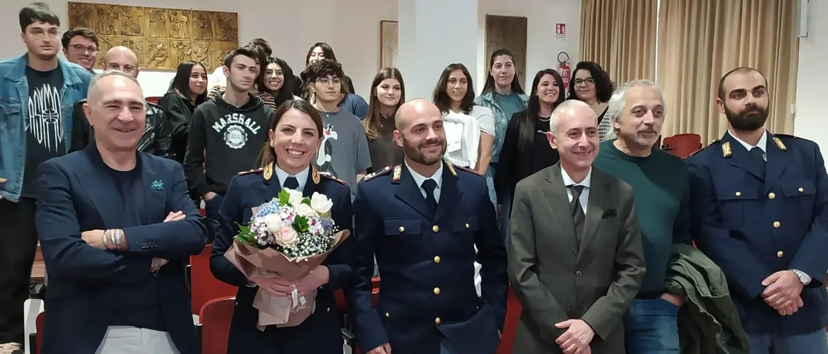 Reggio, la polizia postale incontra gli studenti dell'Accademia di Belle Arti