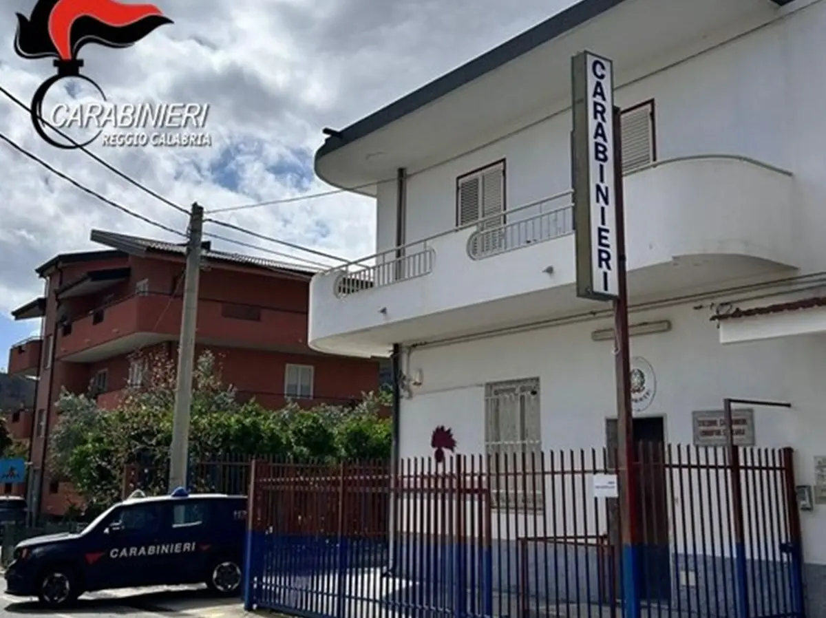 Condofuri, 55enne allontanato da casa: indagato per maltrattamenti in famiglia