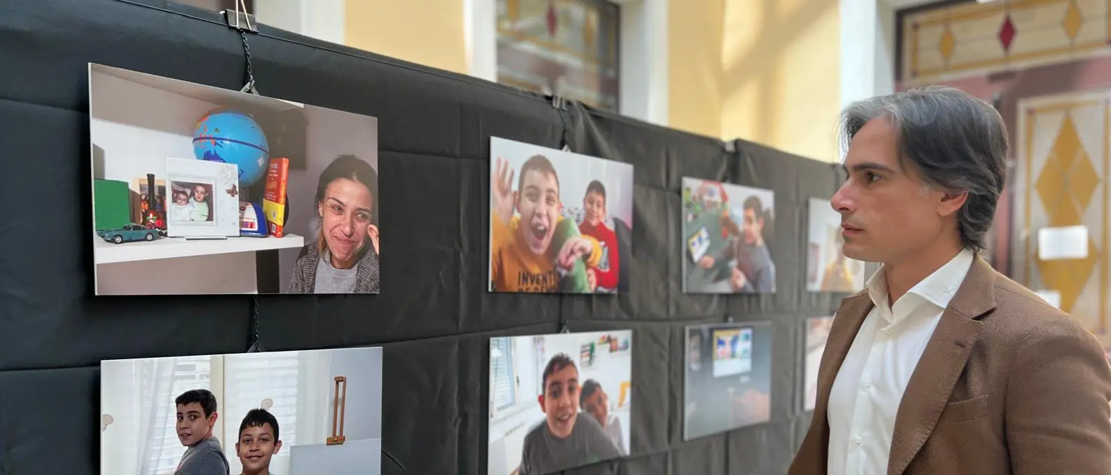 Reggio, una mostra sui disturbi dello spettro autistico: apre i battenti \"Mio fratello è figlio unico\"