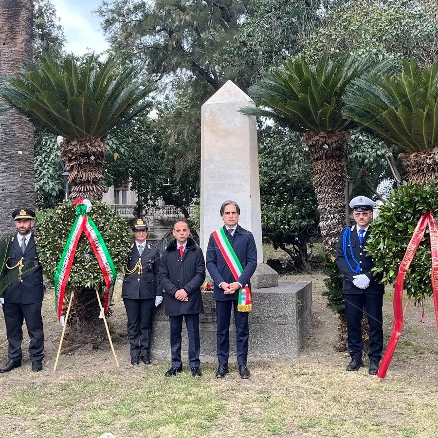25 aprile, il sindaco Falcomatà declama le parole di Scurati: «Viva la Reggio Antifascista» - VIDEO
