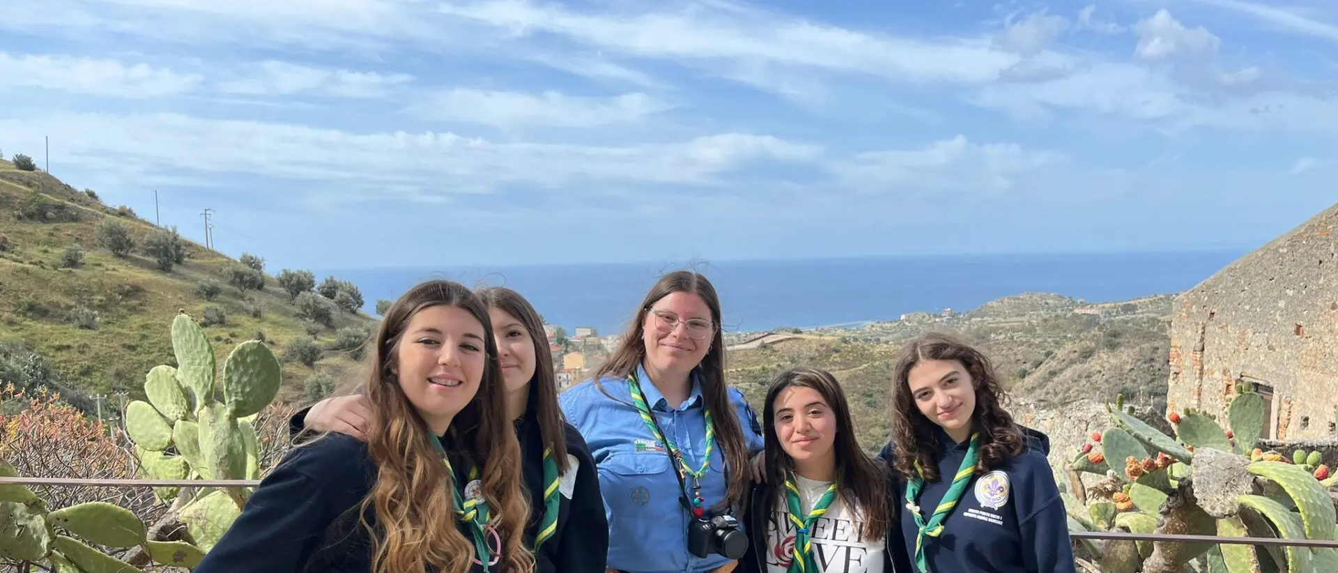 Squadriglia Albatros del gruppo Scout del Melito Porto Salvo 1 in volo verso un mondo migliore