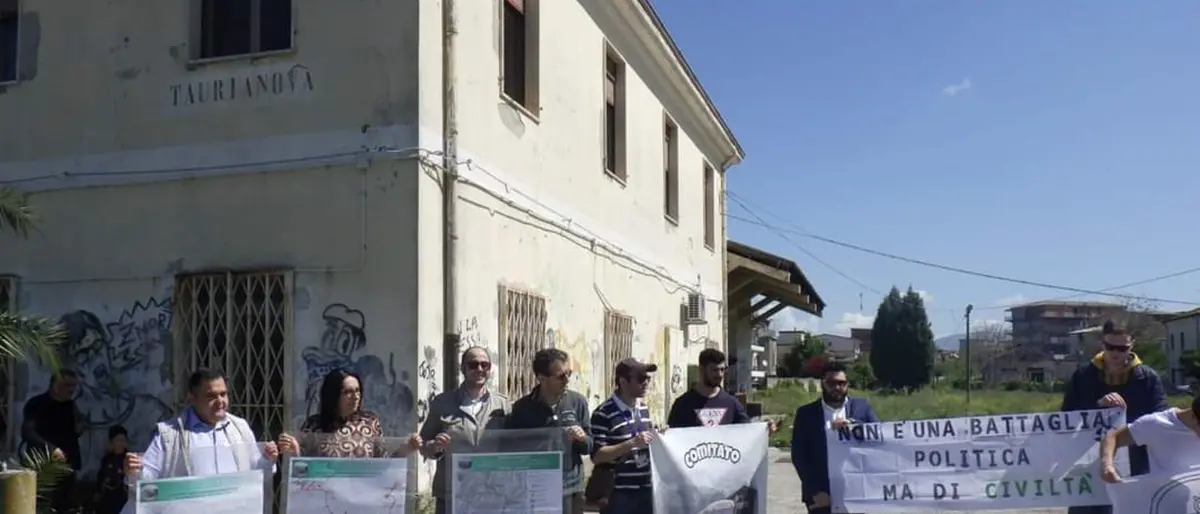 A Taurianova la protesta per sollecitare il recupero linee taurensi