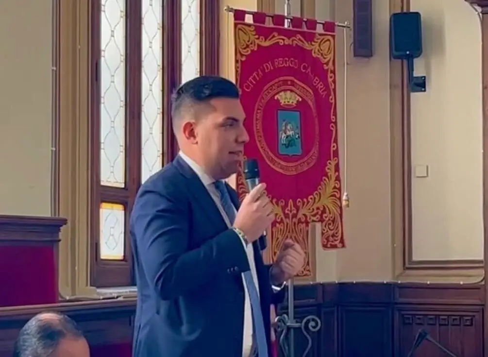 Turismo, l'azzurro Milia: «Organizzare i parcheggi dei taxi»