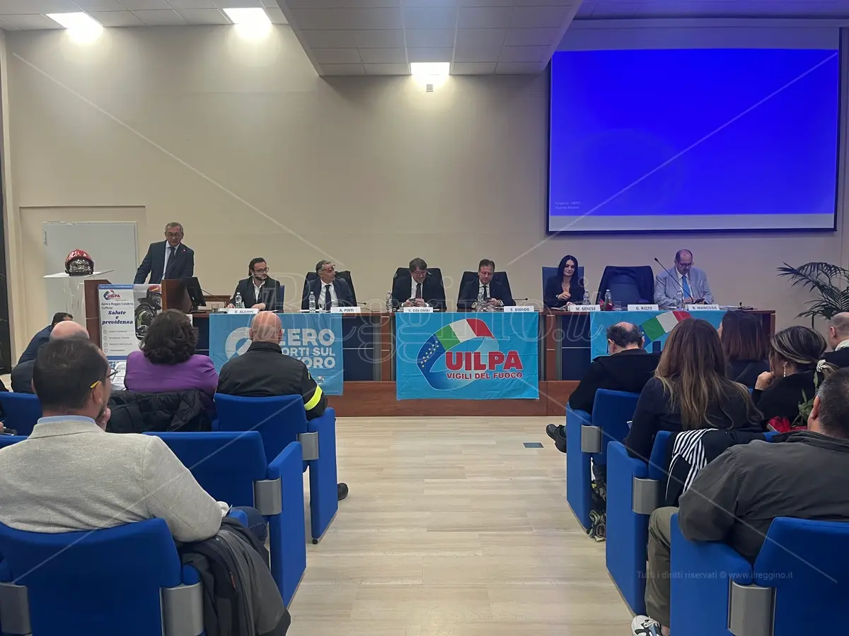 Reggio, maggiori tutele per i vigili del fuoco: la UilPa presenta lo sportello di Salute e Previdenza - VIDEO