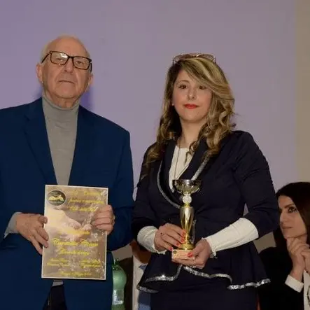 Concorso \"Club della Poesia\", argento per Carmelita Caruso con \"Cori chi Danza\"