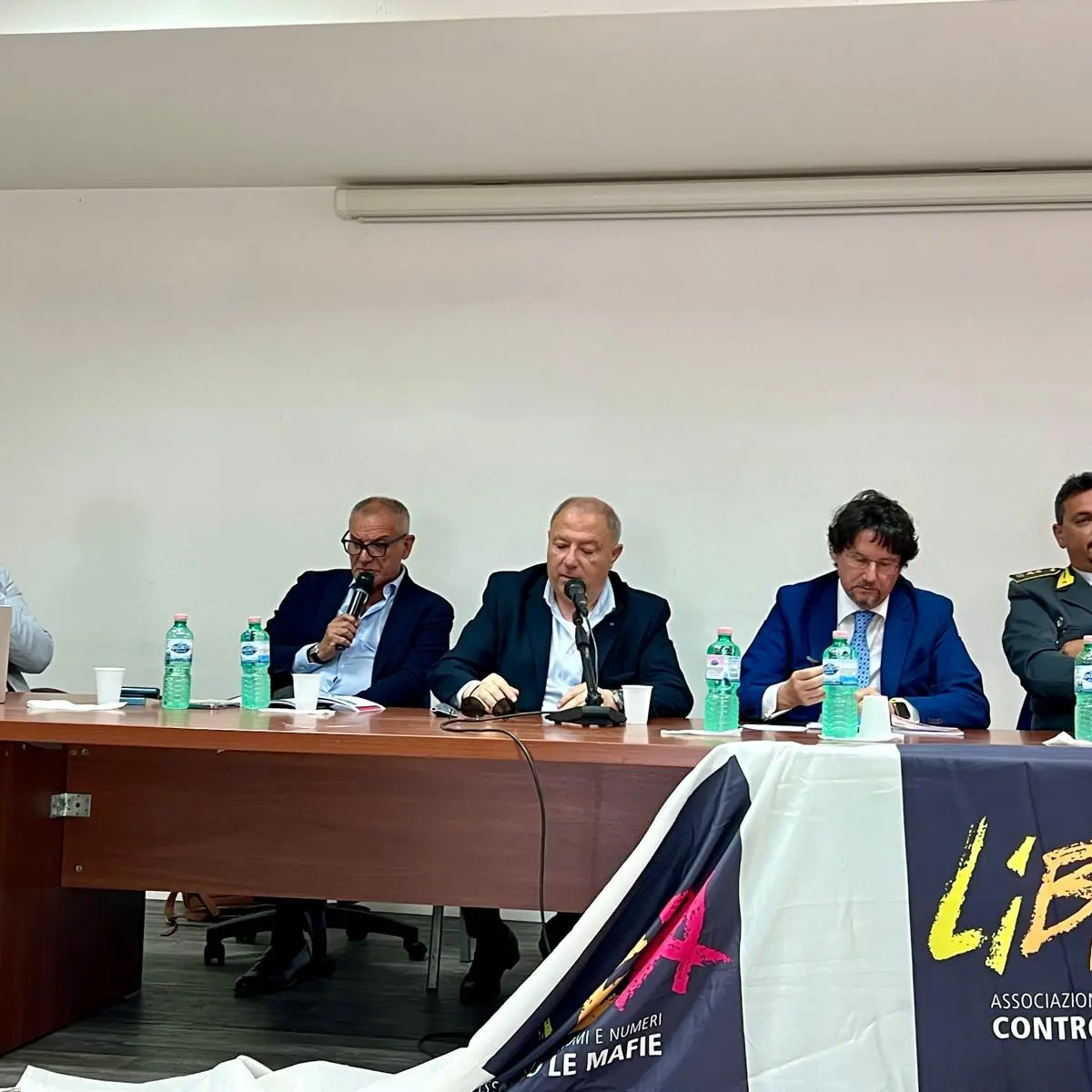 Porto di Gioia Tauro, Libera presenta \"Diario di Bordo. Storie, dati e meccanismi delle proiezioni criminali nei porti italiani\"