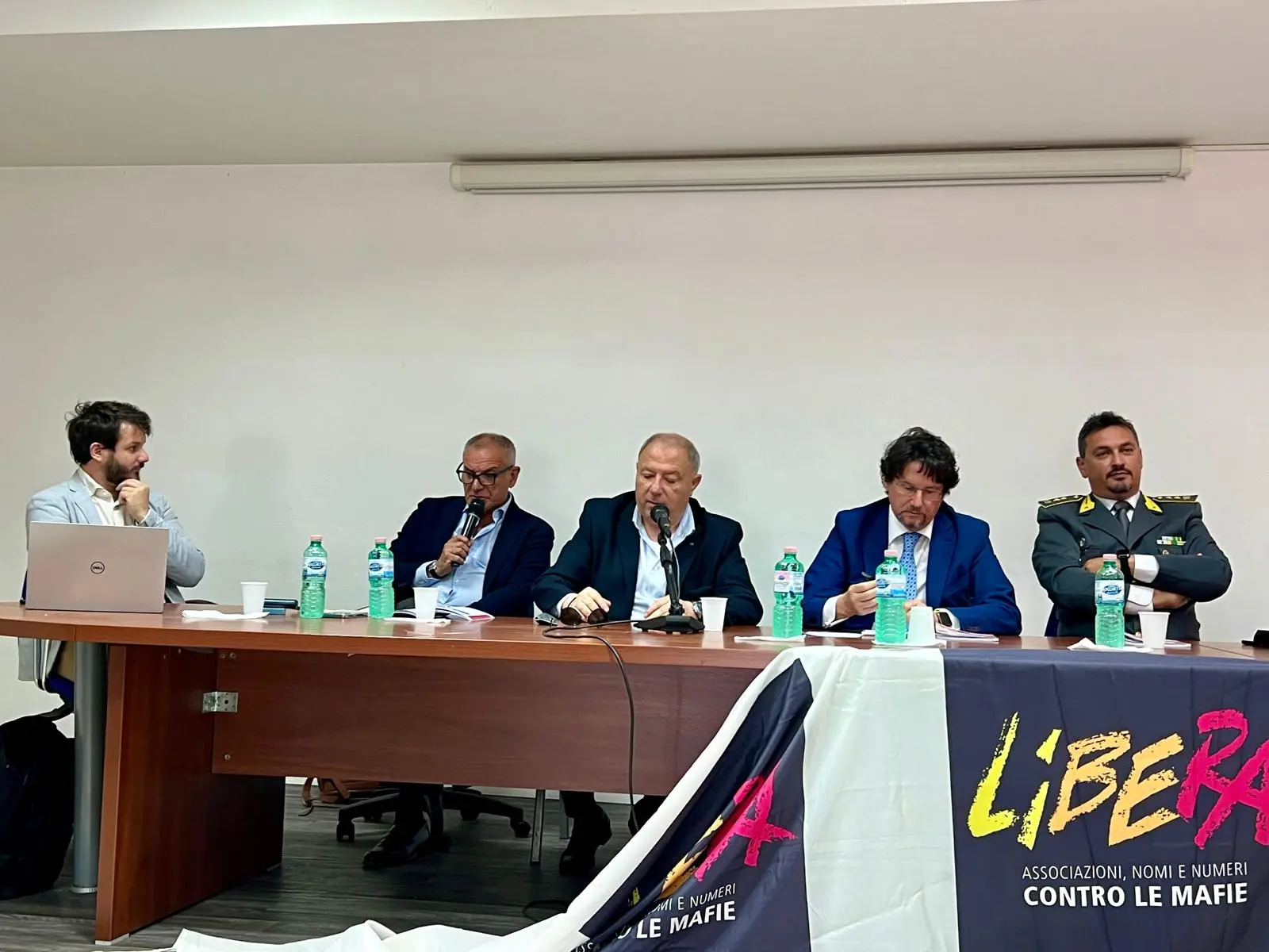 Porto di Gioia Tauro, Libera presenta \"Diario di Bordo. Storie, dati e meccanismi delle proiezioni criminali nei porti italiani\"