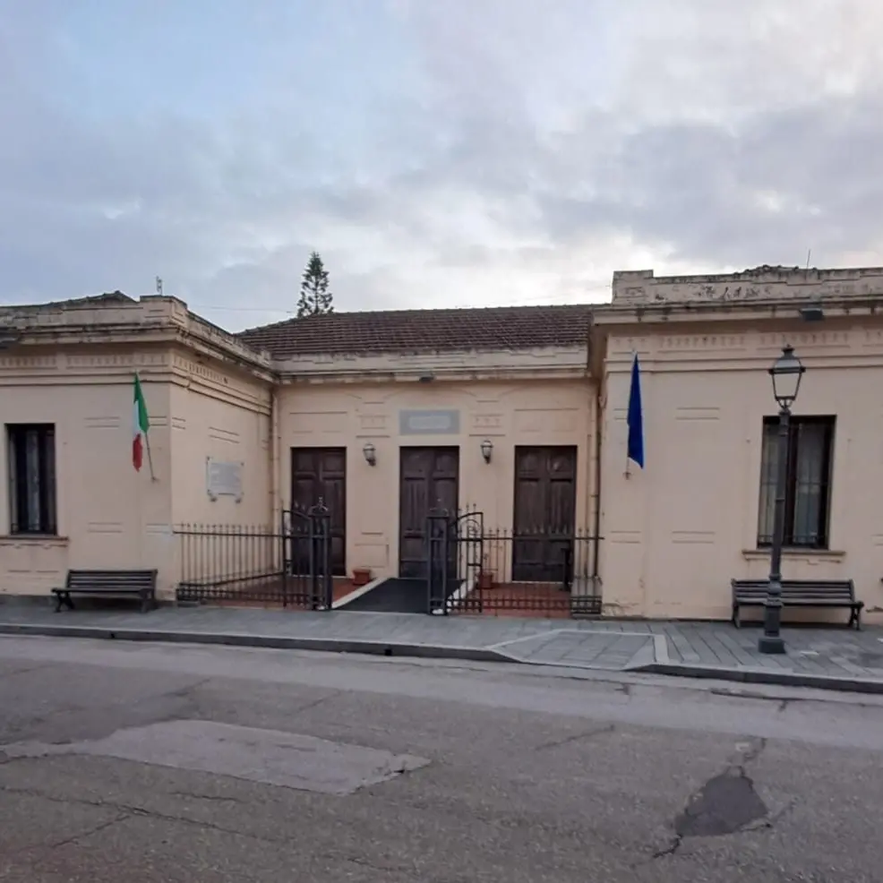 Candidoni, prorogato lo staff del sindaco. Protesta la minoranza