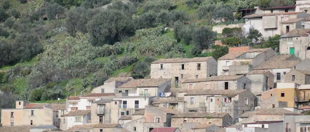 Agnana Calabria celebra il Primo Maggio tra memoria, musica e tradizione