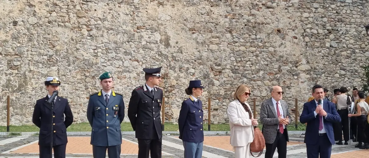 Reggio, l'amministrazione comunale in piazza Castello per la giornata finale del progetto di Civitas 2023/2024