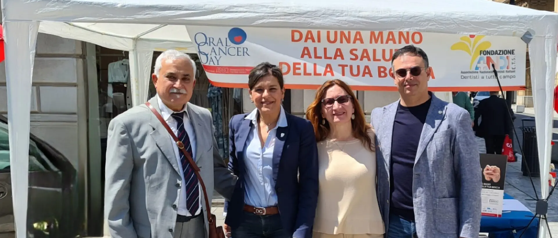 “Dai una mano alla salute della tua bocca”: sul corso Garibaldi visita gratuita di prevenzione del carcinoma