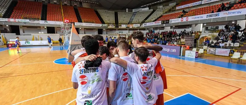 Viola chiama Reggio: «Per battere Salerno serve la forza della città»